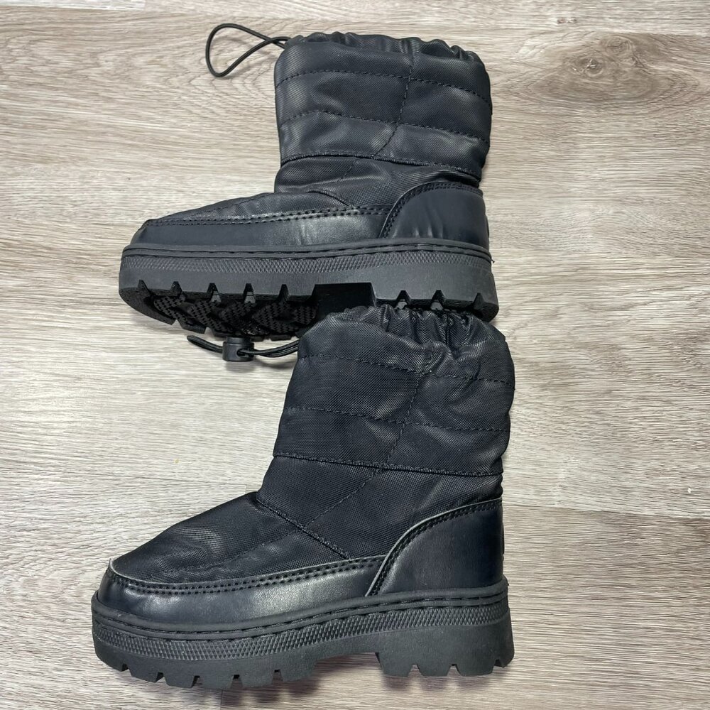 Winter Boots - Picture 2 of 13